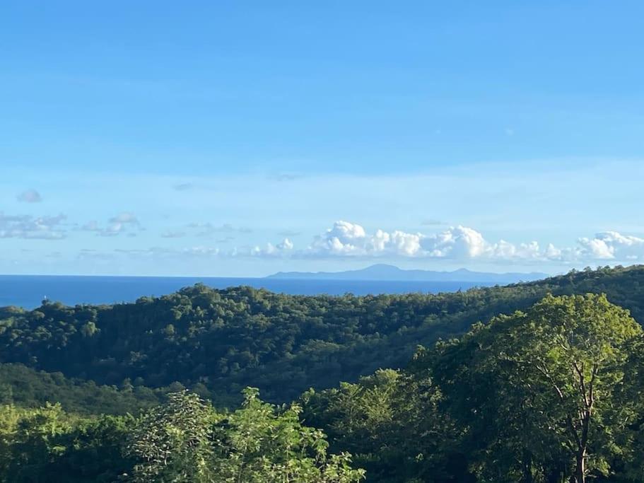 Les Terrasses De Maelle - Jolie Villa F4 Vue Mer Riviere-Salee Bagian luar foto